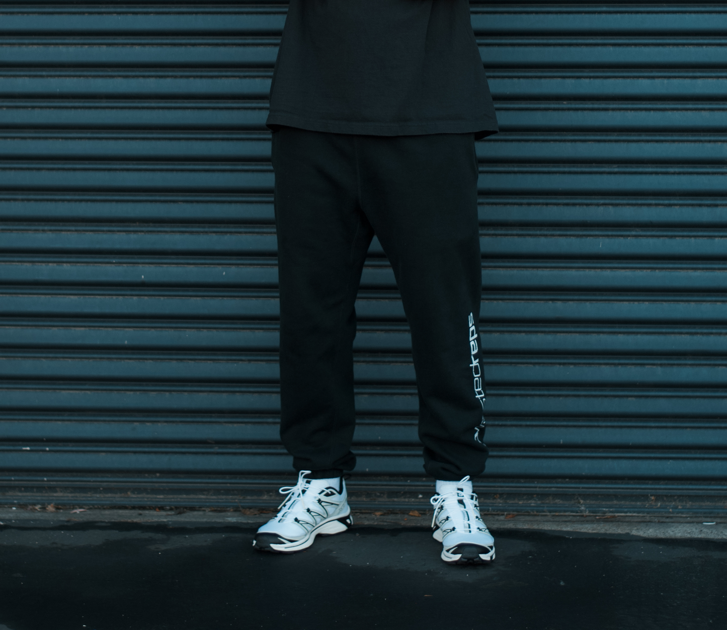 Varsity sweatpants [black]